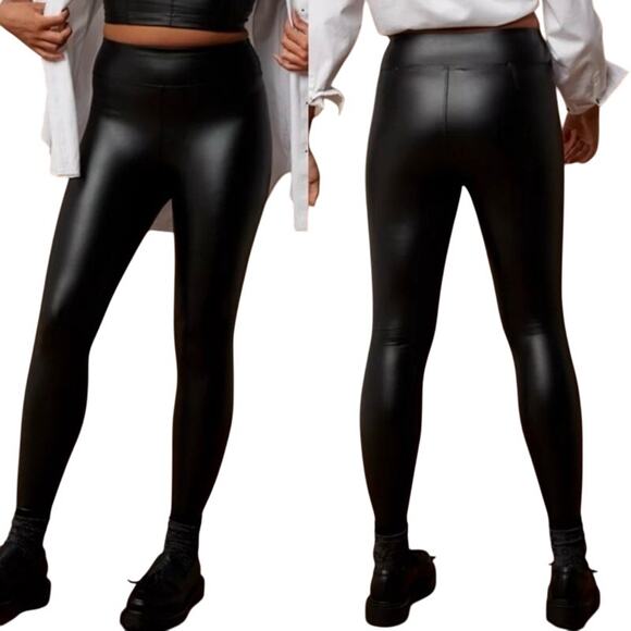 Offline By Aerie Real Luxe Faux Leather Hi Rise Leggings Size Small Black Edgy - Picture 2 of 8